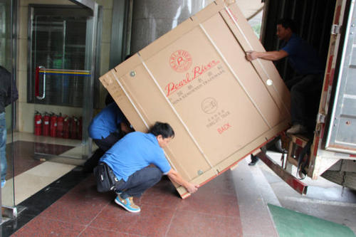 平和钢琴贵重工艺品无忧运